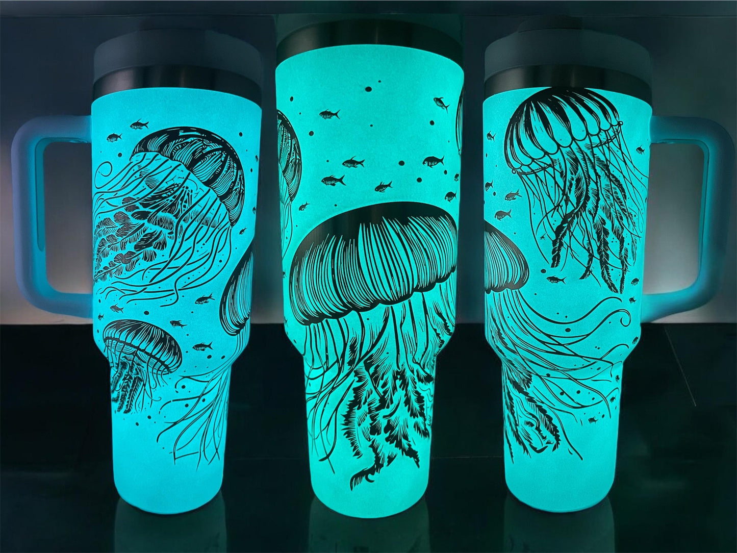 Glow in the Dark Jellyfish Tumbler – 40oz Stainless Steel Cup, Engraved Ocean Design, Insulated Drinkware